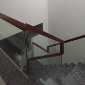 Lan Can Kính Cầu Thang
